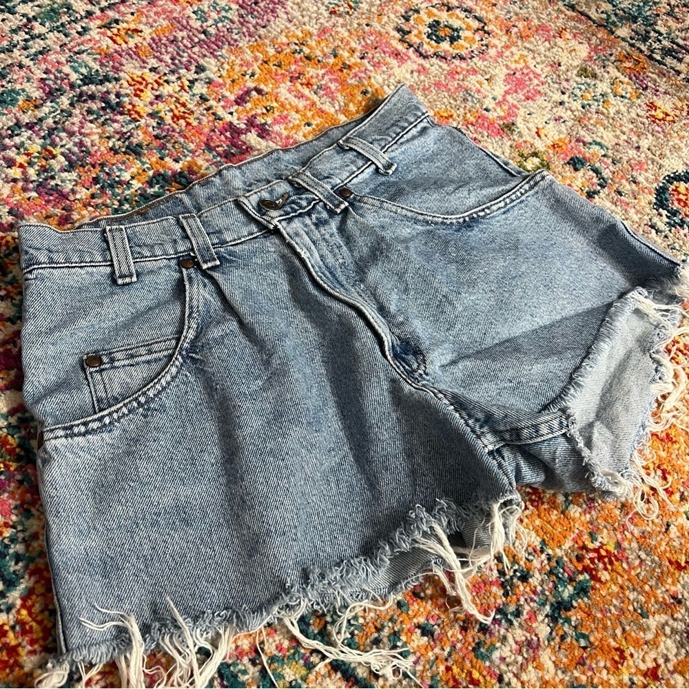 Vintage‎ Silver Tab Levi’s Cutoff Jean Shorts - Picture 6 of 16